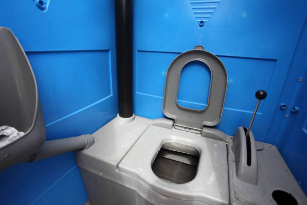 Best Portable restroom trailer rental  in Old Jamestown, MO